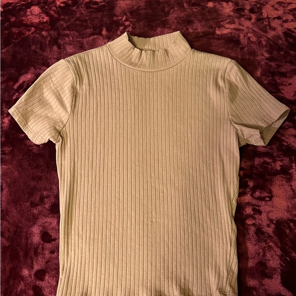 Heart Hips Ribbed Mock Neck Short Sleeve Top - Cream